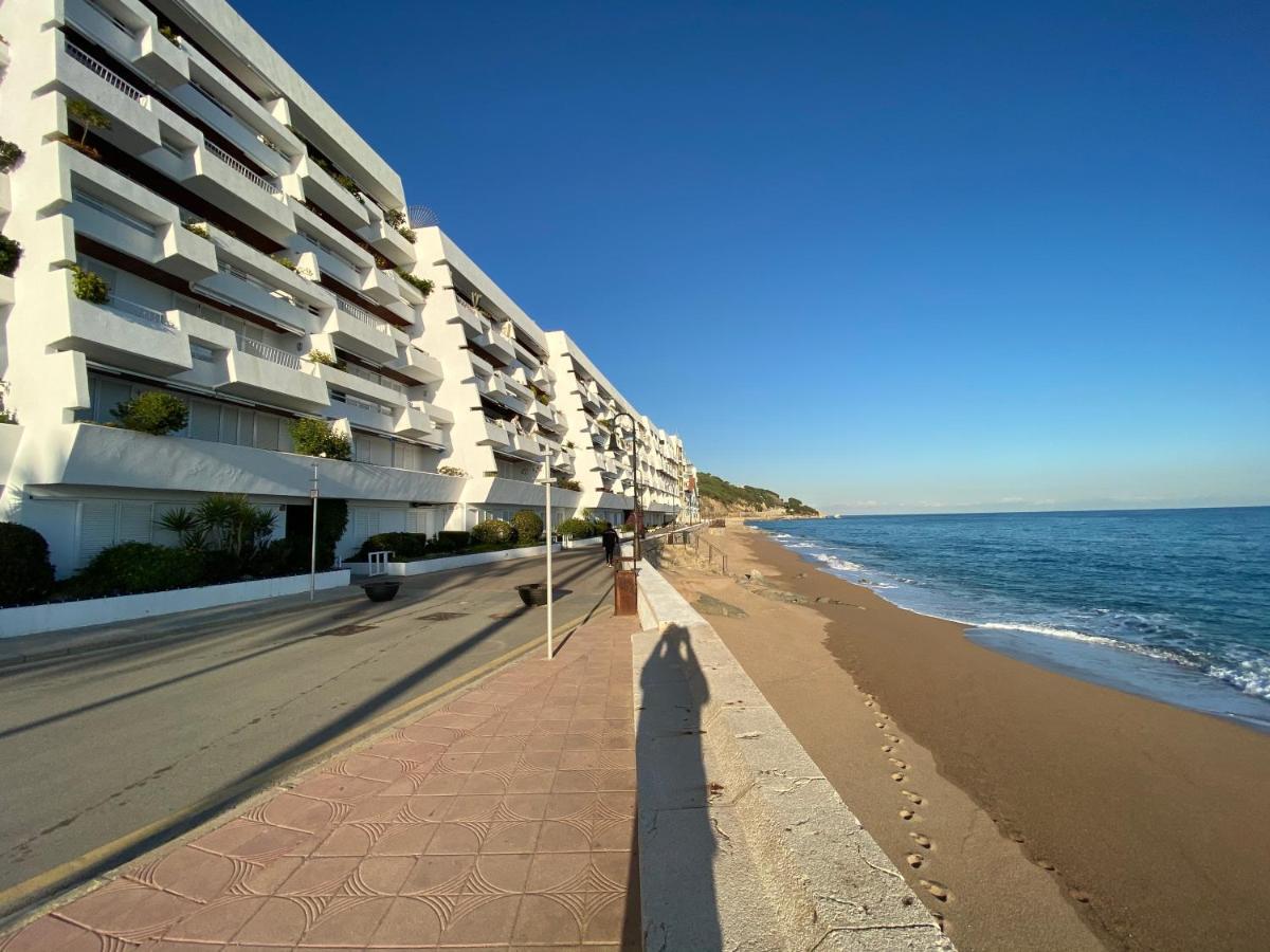 Ponent - Espectaculares Vistas Al Mar Apartment Sant Pol De Mar Bagian luar foto